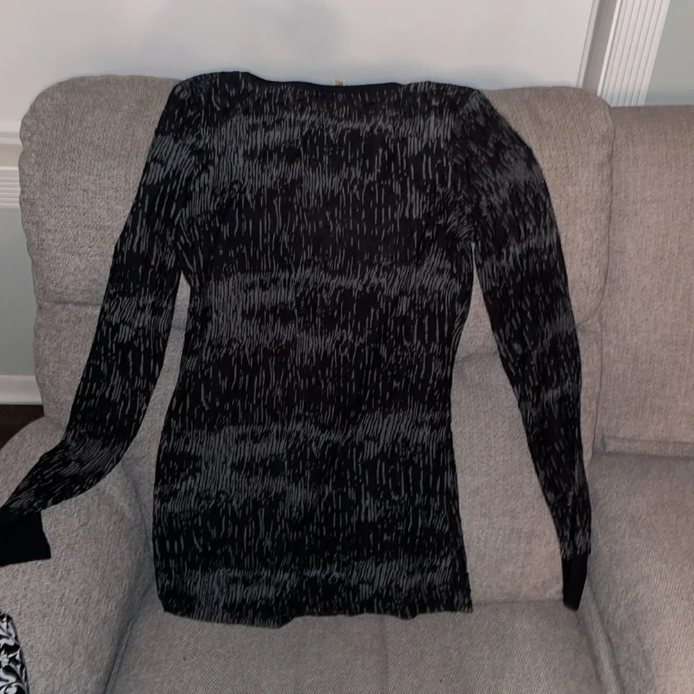 Large long sleeve BKE shirt semi sheer - Picture 5 of 5